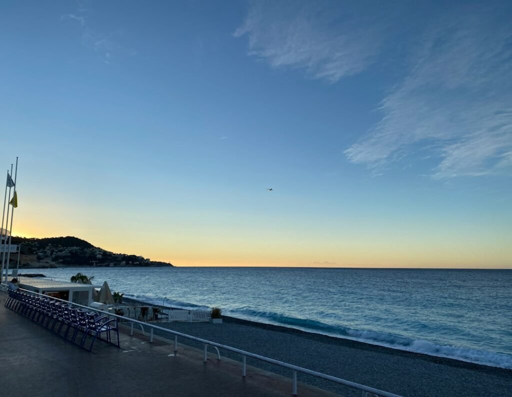 La Promenade des Anglais au bord de la Méditerranée